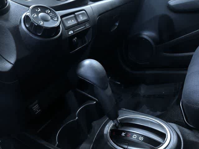 Thumbnail: 2012 Honda Fit - 27