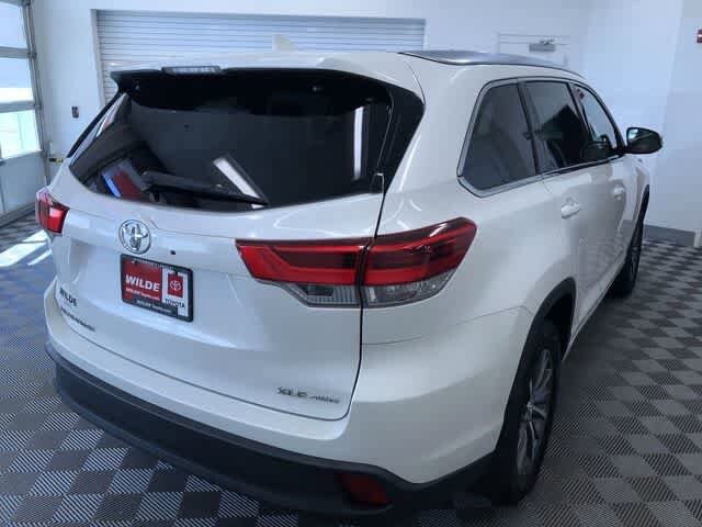 Thumbnail: 2018 Toyota Highlander - 35