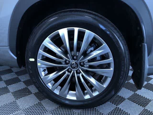 Thumbnail: 2026 Toyota Highlander - 8