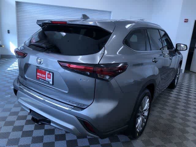 Thumbnail: 2026 Toyota Highlander - 26