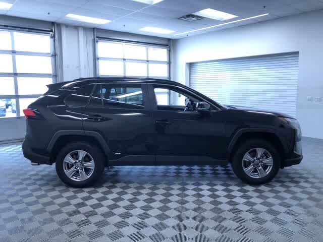 Thumbnail: 2025 Toyota RAV4 - 35