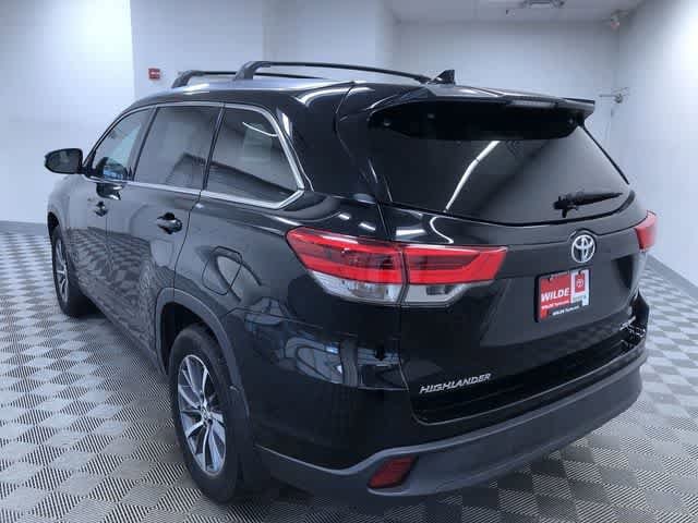 Thumbnail: 2019 Toyota Highlander - 12