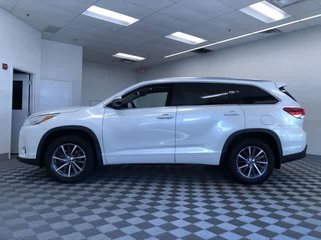 Thumbnail: 2018 Toyota Highlander - 13
