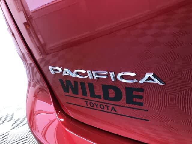 Thumbnail: 2025 Chrysler Pacifica - 16