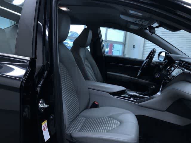 Thumbnail: 2019 Toyota Camry - 22