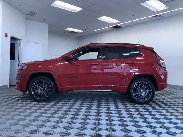 Thumbnail: 2023 Jeep Compass - 14