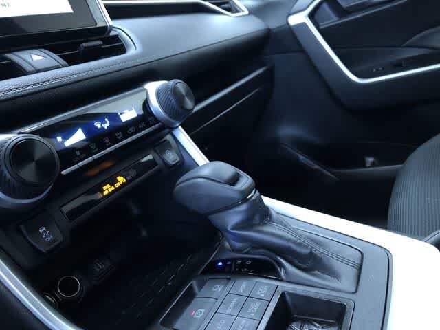 Thumbnail: 2025 Toyota RAV4 - 29