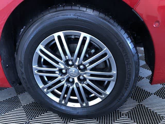 Thumbnail: 2021 Toyota Prius - 18