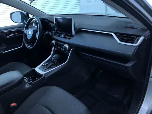 Thumbnail: 2025 Toyota RAV4 - 23