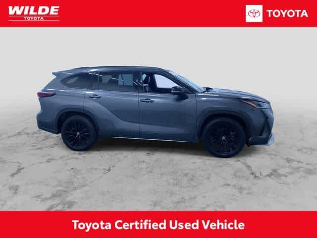 Thumbnail: 2025 Toyota Highlander - 2
