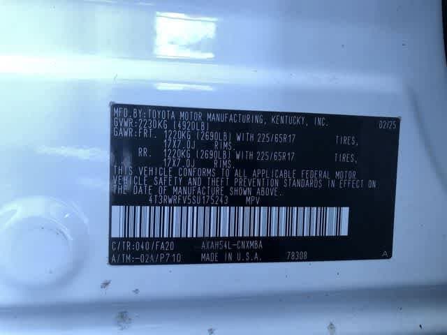 Thumbnail: 2025 Toyota RAV4 - 33