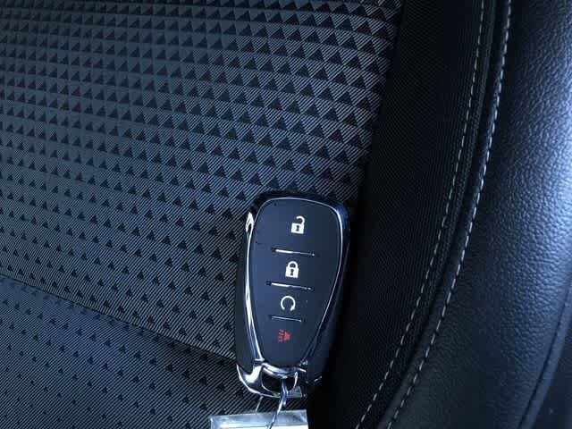 Thumbnail: 2025 Chevrolet Trax - 33