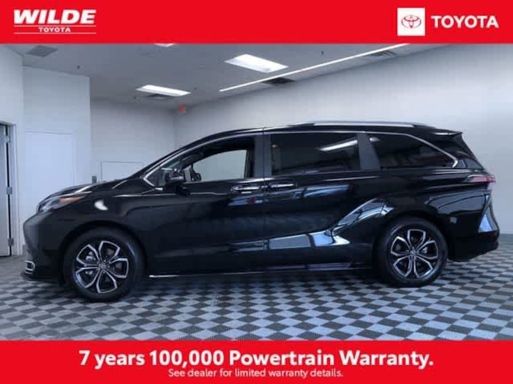 Certified 2025 Toyota Sienna Platinum Mini-van, Passenger