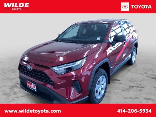 2025 Toyota RAV4 LE's photo