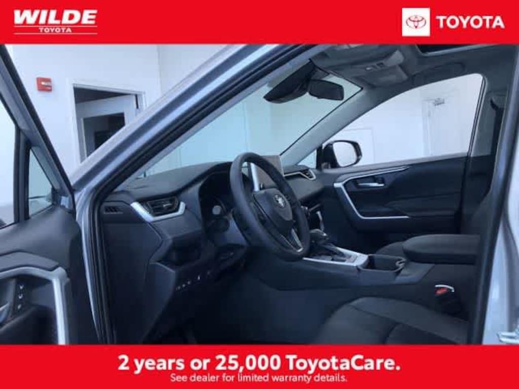 New 2025 Toyota RAV4 XLE Premium XLE PREM AWD SUV