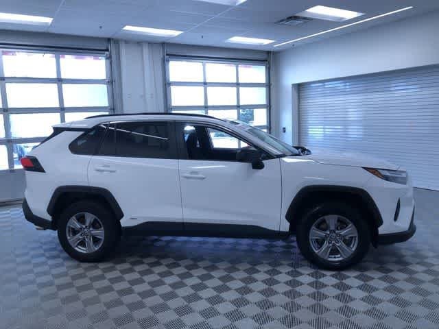 Thumbnail: 2025 Toyota RAV4 - 35