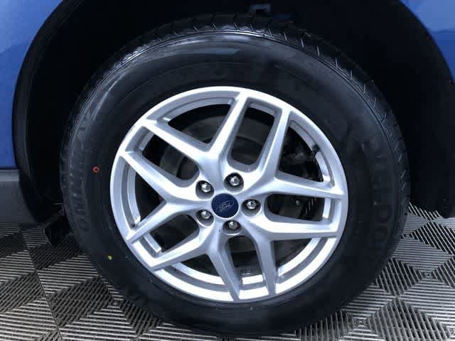 Thumbnail: 2021 Ford Edge - 17