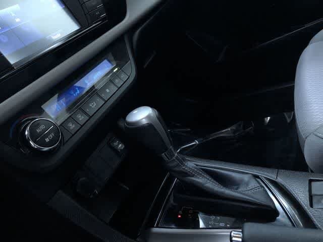 Thumbnail: 2014 Toyota Corolla - 31