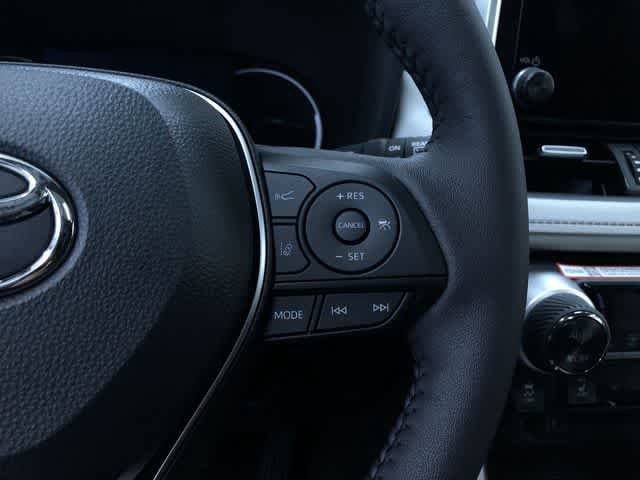 Thumbnail: 2025 Toyota RAV4 - 18