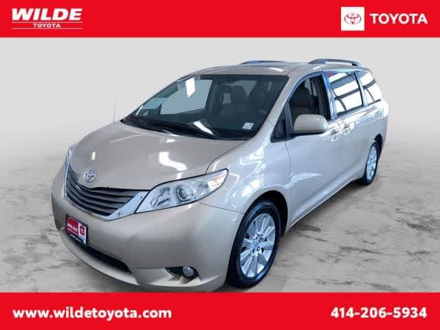 2011 Toyota Sienna XLE -
                  West Allis, WI