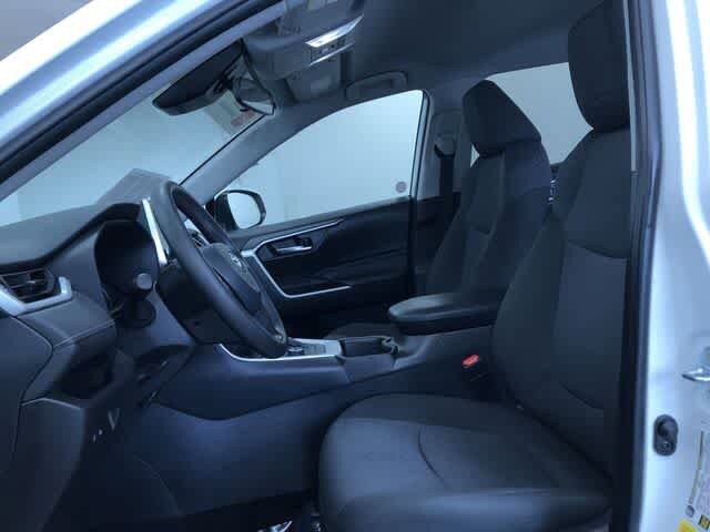 Thumbnail: 2025 Toyota RAV4 - 18