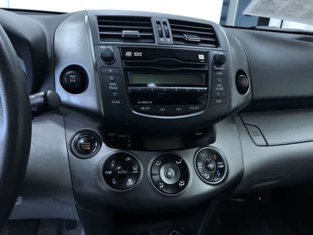 Thumbnail: 2010 Toyota RAV4 - 20
