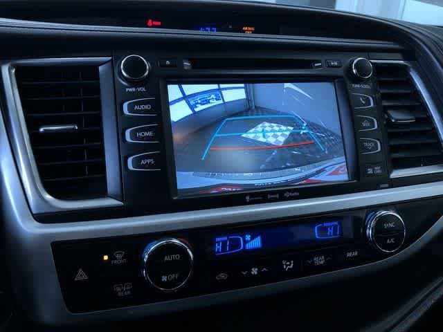 Thumbnail: 2019 Toyota Highlander - 29