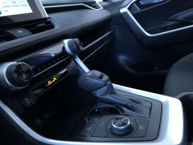 Thumbnail: 2025 Toyota RAV4 - 29