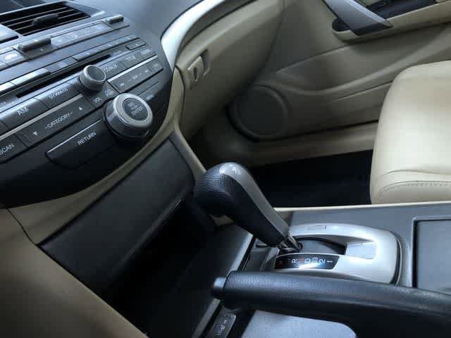 Thumbnail: 2010 Honda Accord - 27