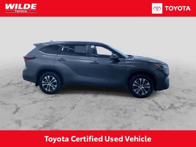 Thumbnail: 2024 Toyota Highlander - 2