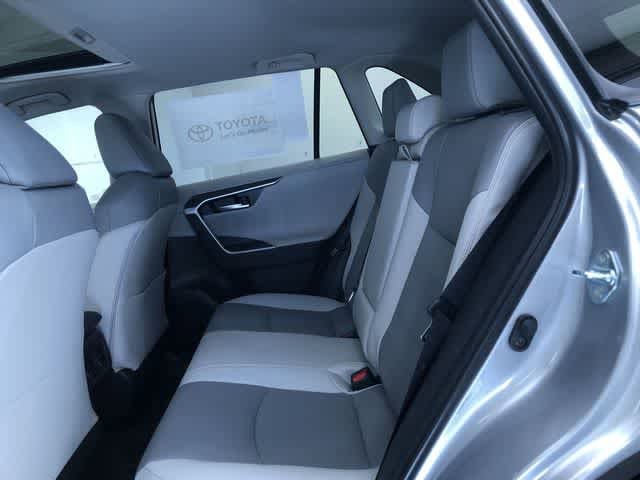 Thumbnail: 2025 Toyota RAV4 - 9