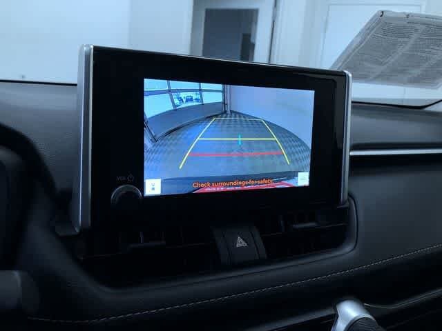 Thumbnail: 2025 Toyota RAV4 - 27