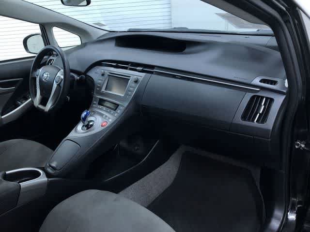 Thumbnail: 2014 Toyota Prius - 14