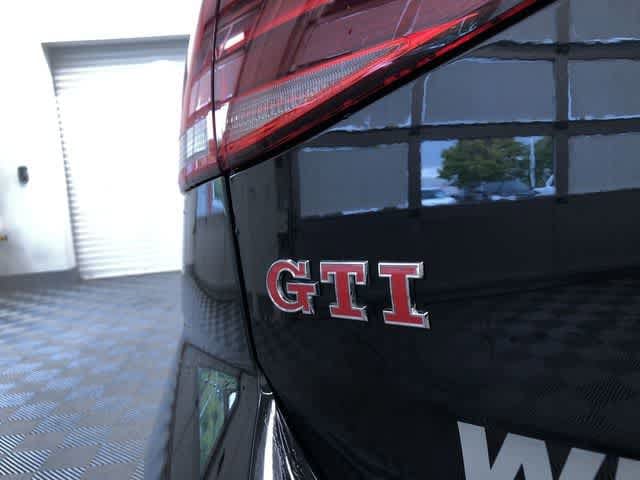 Thumbnail: 2021 Volkswagen Golf - 15