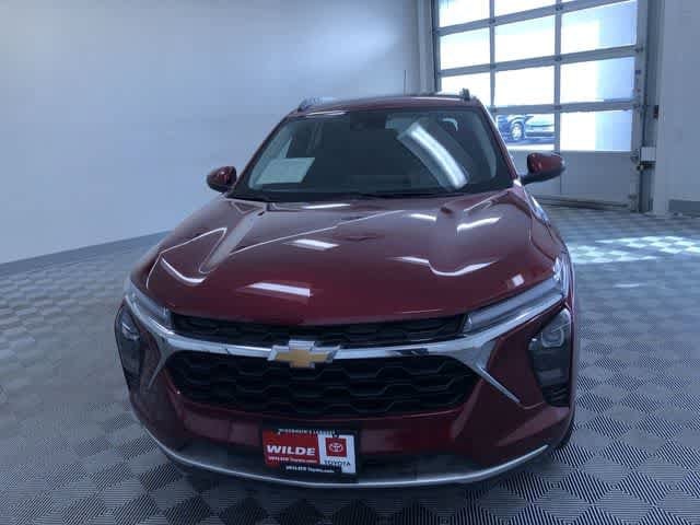 Thumbnail: 2025 Chevrolet Trax - 15