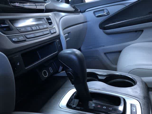 Thumbnail: 2019 Honda Pilot - 28