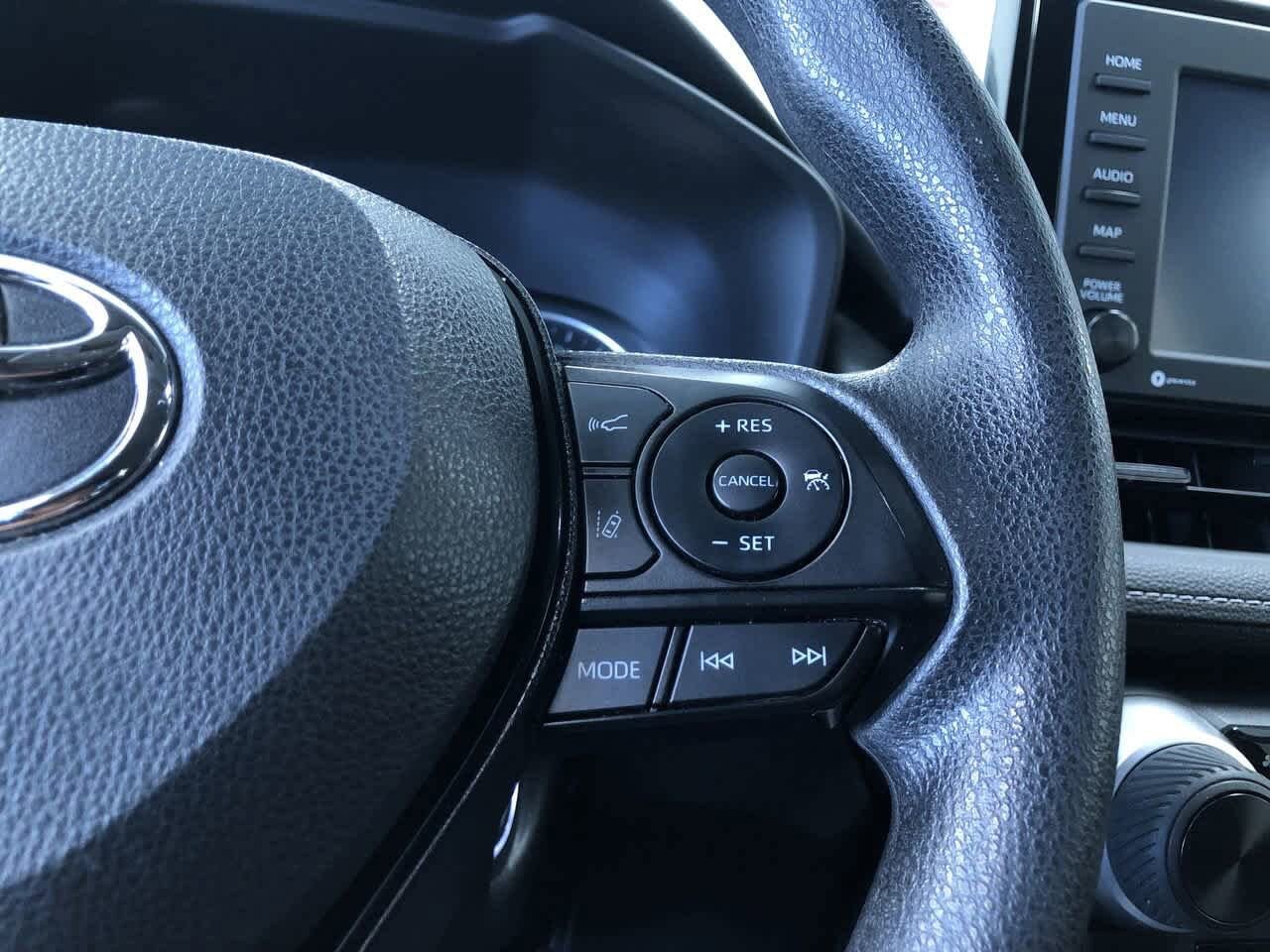 Thumbnail: 2022 Toyota RAV4 - 26