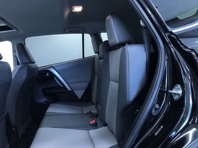 Thumbnail: 2013 Toyota RAV4 - 21