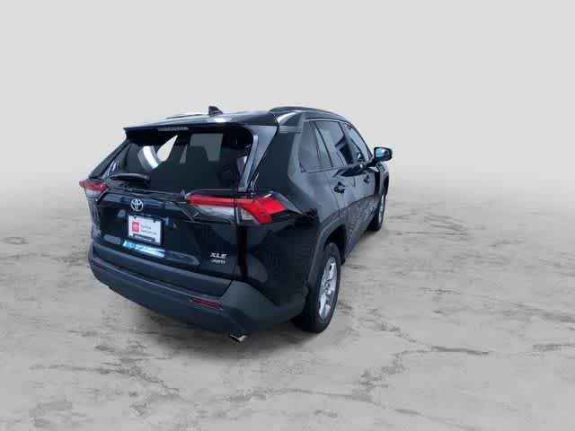 Thumbnail: 2025 Toyota RAV4 - 9