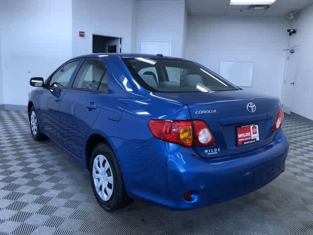 Thumbnail: 2010 Toyota Corolla - 13