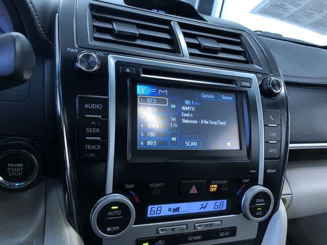 Thumbnail: 2013 Toyota Camry - 29