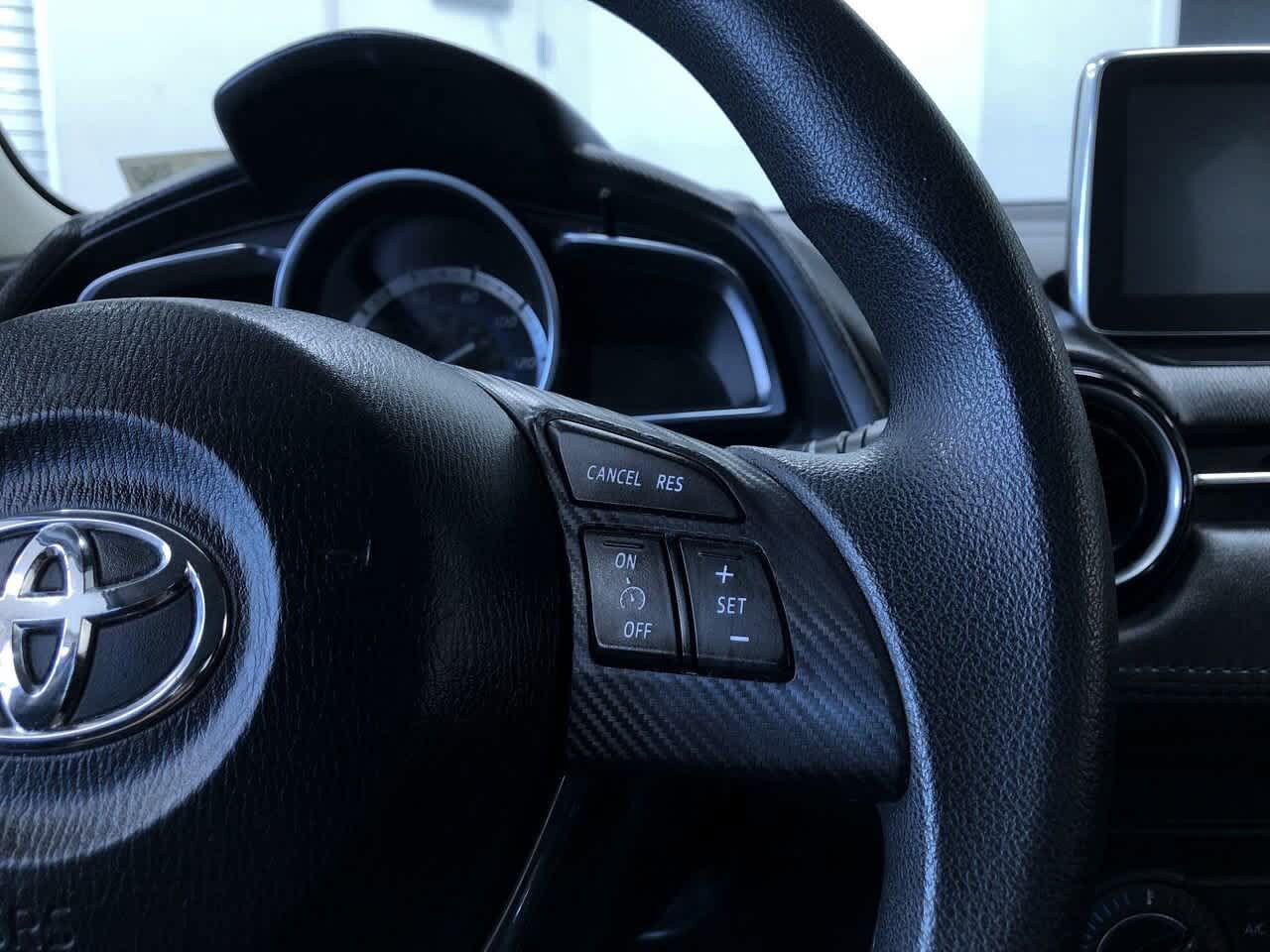 Thumbnail: 2017 Toyota Yaris iA - 25