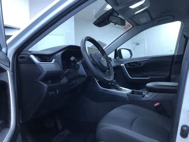 Thumbnail: 2024 Toyota RAV4 - 10