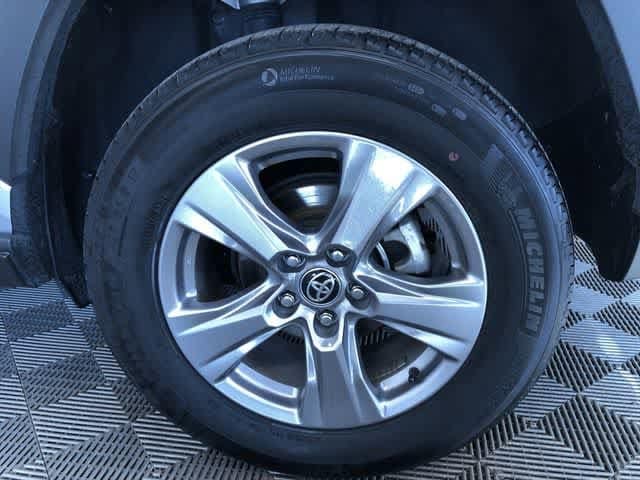 Thumbnail: 2025 Toyota RAV4 - 16