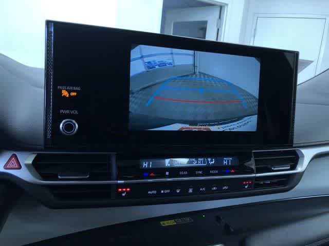 Thumbnail: 2025 Toyota Sienna - 28