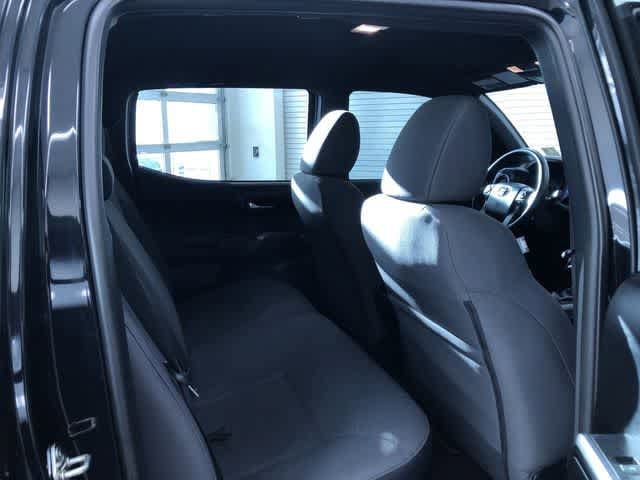 Thumbnail: 2019 Toyota Tacoma - 16