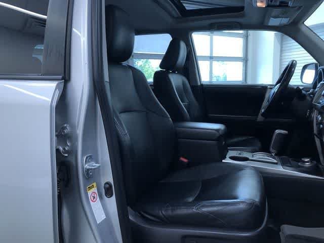 Thumbnail: 2011 Toyota 4Runner - 23