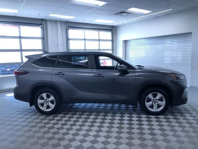 Thumbnail: 2024 Toyota Highlander - 38