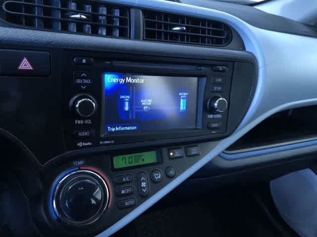 Thumbnail: 2012 Toyota Prius c - 29