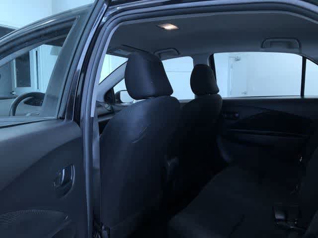 Thumbnail: 2012 Toyota Yaris - 10